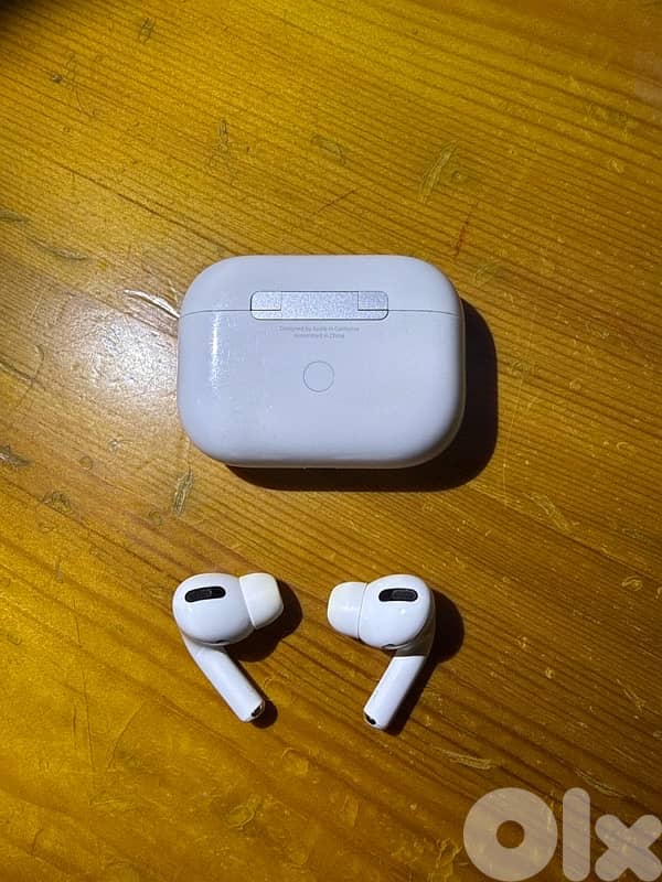 apple airpods pro 1st gen 2