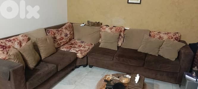 للبيع زاوية وطاولة tv