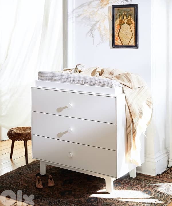 bed and changing table oeuf brand 8
