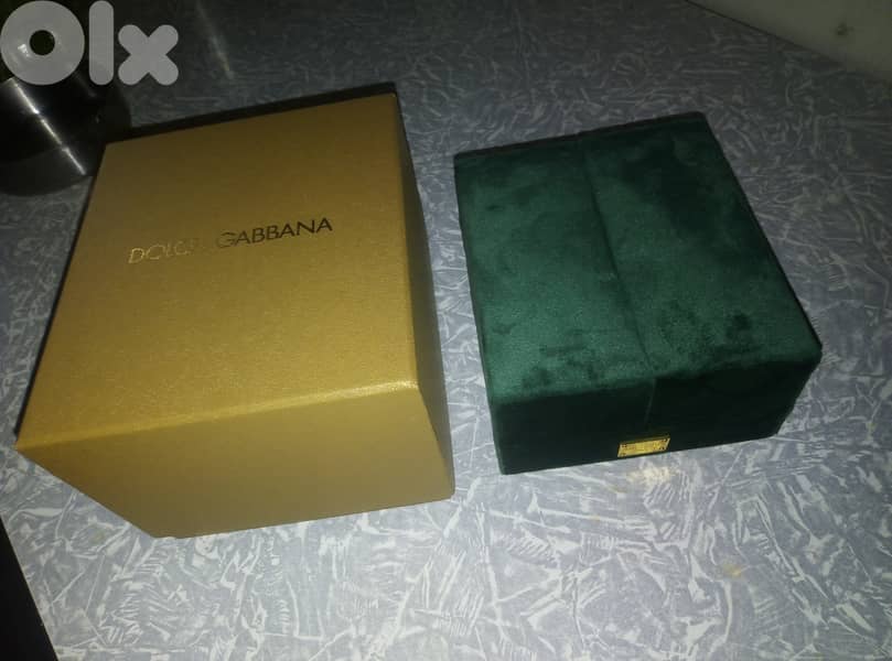 dolce & gabbana watch box 1