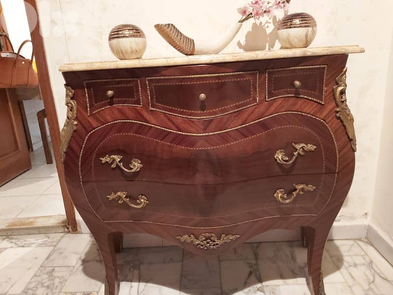 أغراض للبيع 3