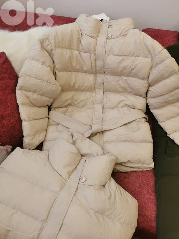 شروة ملابس نسائي للتصفية 1