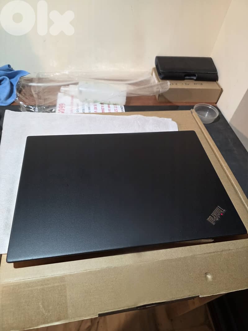 LENOVO THINKPAD T14 TOUCH RAM 20 GB CORE I7 NVME 512 GB 1