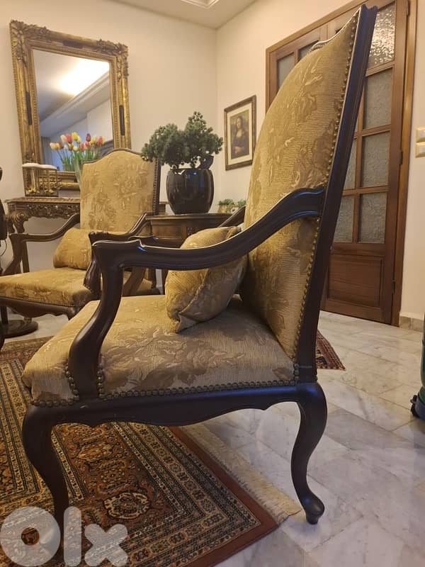 vintage luxurious sofas 1