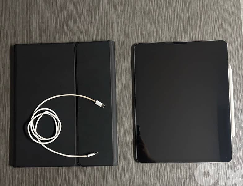 iPad Pro 12.9” M2 – 512GB + Apple Pencil 2 + case + original charger 1