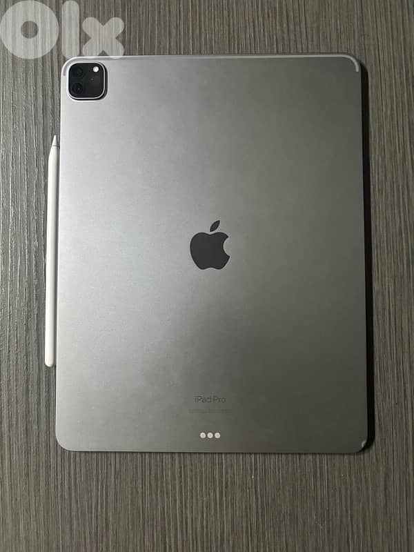 iPad Pro 12.9” M2 – 512GB + Apple Pencil 2 + case + original charger 5