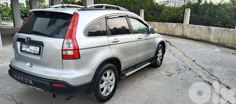 هوندا سي ار في 2009 0