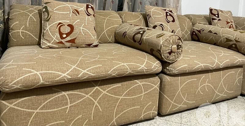 Beige Sofa’s 0