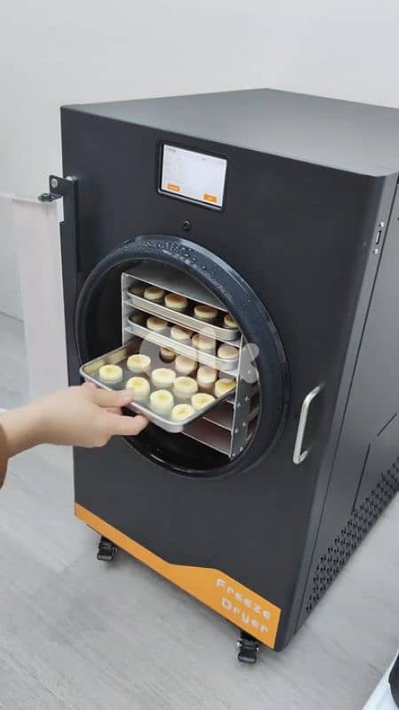 /للجادين فقط -مكنة مقرمشات مجفف بالتبريد ١٠ كلغ 9