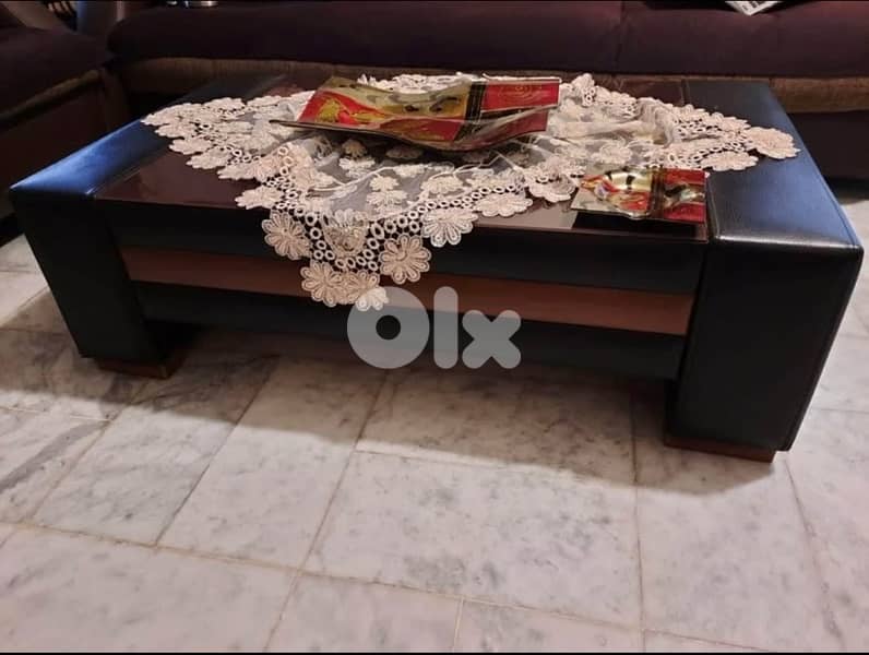 صالون لون بني 8