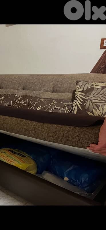 صالون لون بني 9