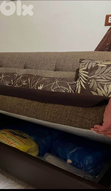 صالون لون بني 10