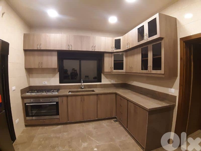 غرف نوم وأبواب وعلب مطابخ 18