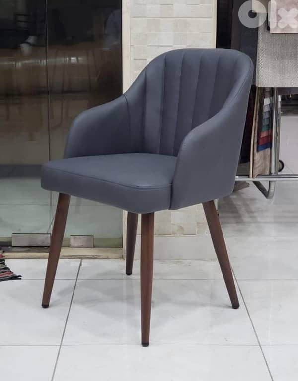 طاولات مطاعم وكراسي 18