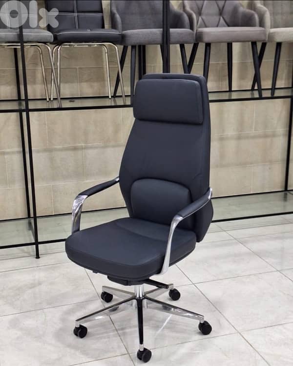 اطقم جلد وكراسي مكاتب 4