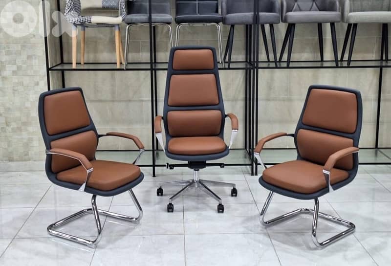 اطقم جلد وكراسي مكاتب 10