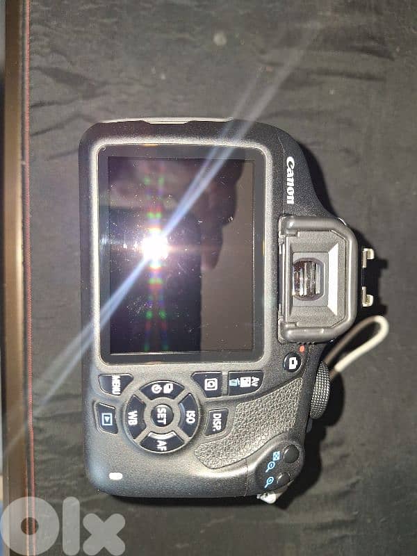 Canon 1200D - Perfect condition / 5500 shutter count only 2