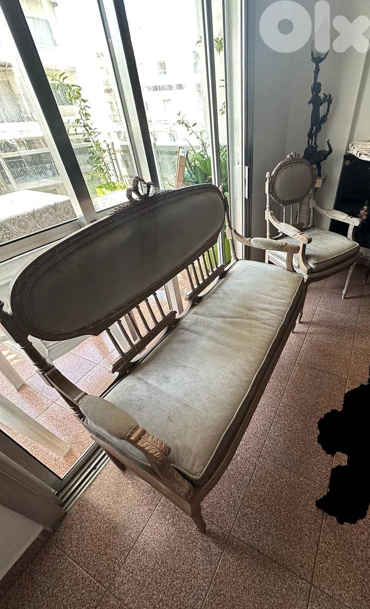 Louis XVI-Style Vintage Salon Set – Excellent Condition 1