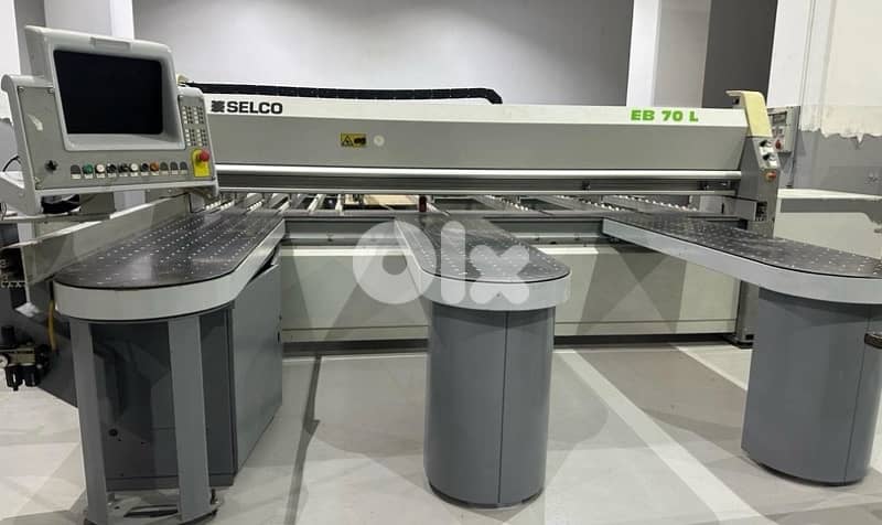 شاريو قص الواح لميكا ماركة Biesse و مكنة تقشيط. 03/083947 0