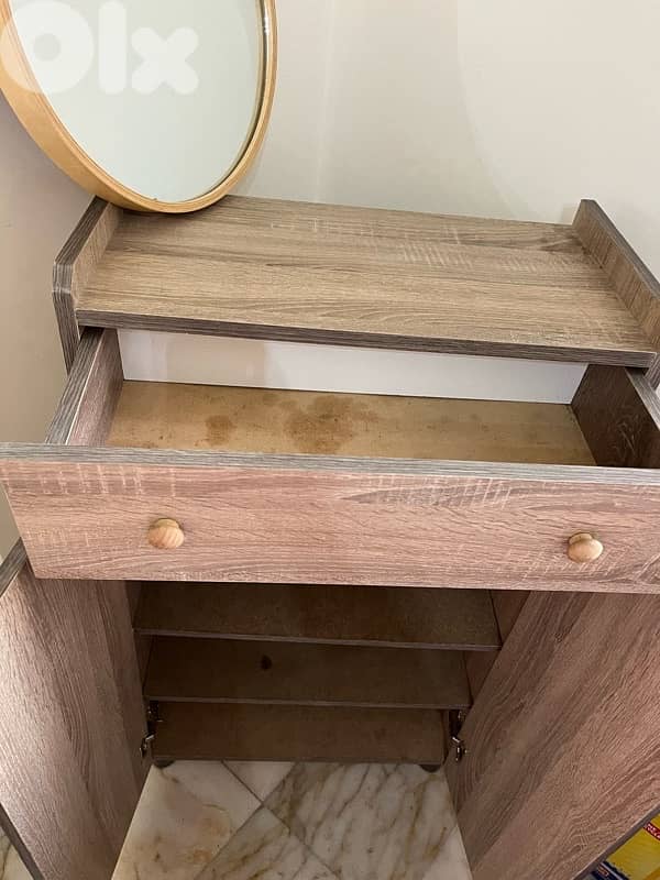 خزانة احذية 1