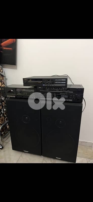 TEAC Separates Hi-Fi Stereo System with matching speakers