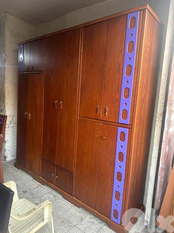 خزانة طابقين عشر درف خشب زان ولاتي ملبسة قشرة سنديان 0