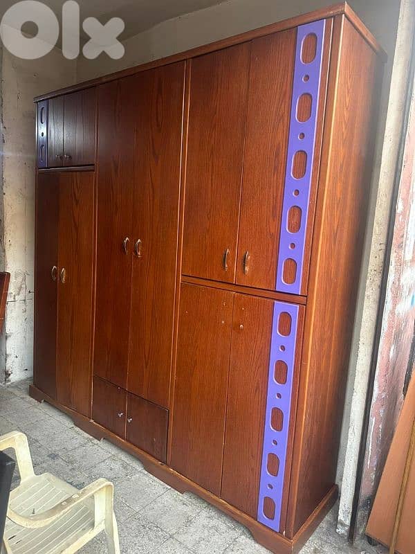 خزانة طابقين عشر درف خشب زان ولاتي ملبسة قشرة سنديان 1