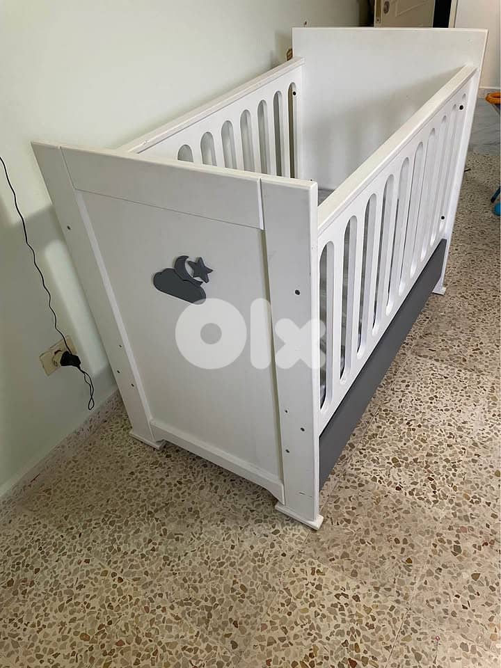 Kids bed and closet 3