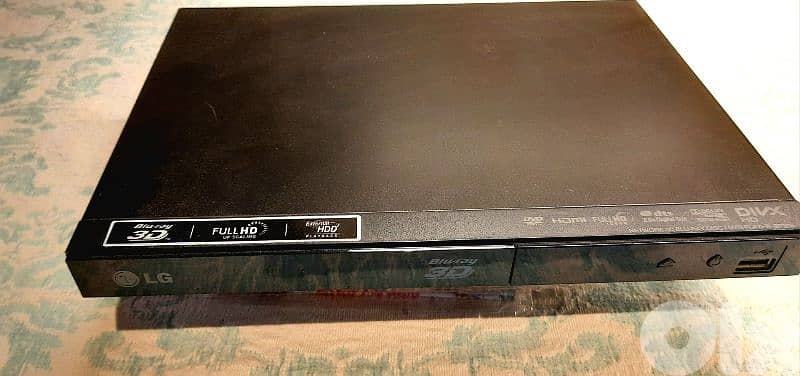 LG BR 3D Player BP-325 (Bluray Player) $45 1