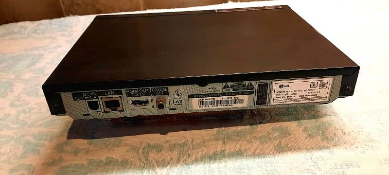 LG BR 3D Player BP-325 (Bluray Player) $45 2