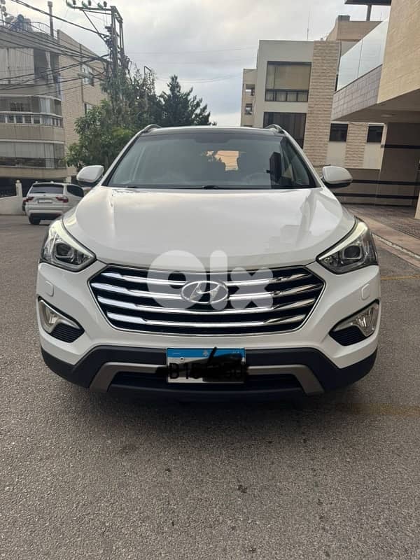 Hyundai Grand Santa Fe 2015 company source 0