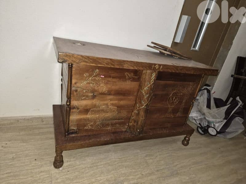 hand crafted altar 0