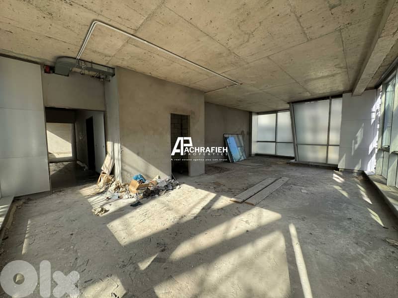 Office For Sale in Achrafieh - مكتب للبيع في الأشرفية 0