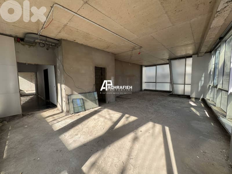 Office For Rent in Achrafieh - مكتب للأجار في الأشرفية 0