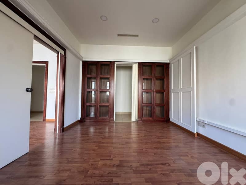 JH25-4535 Office 170m2 for rent in Badaro, $ 1,250 cash 0