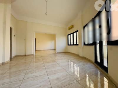 JH25-4537 Office 170m2 for rent in Badaro, $ 1,500 cash