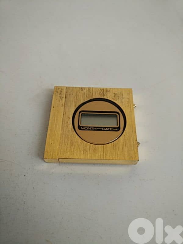 Vintage L'Express desk watch - Not Negotiable 0