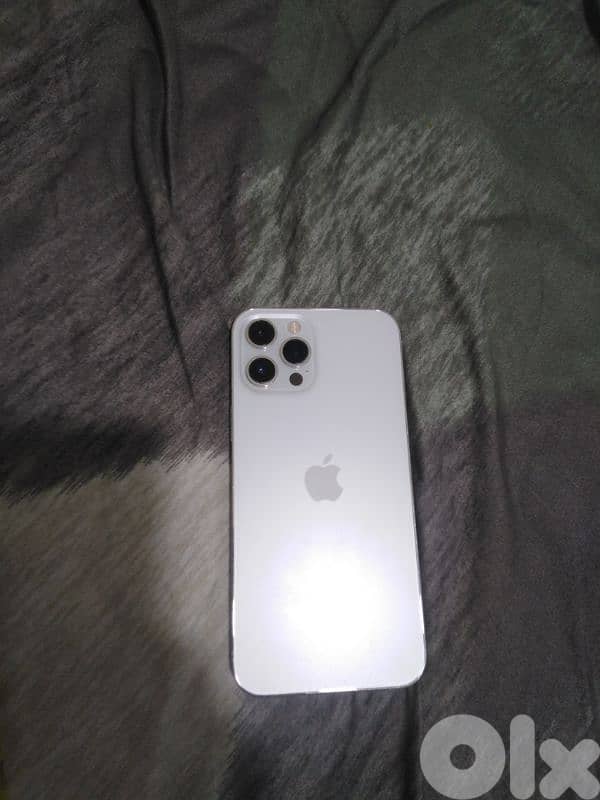 iphone 12 pro max 128gb في كم جرح بالشاشة مش مأثرين 5