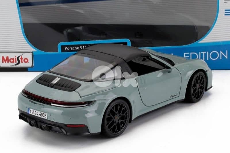 Porsche 911 (992-2) Targa 4 GTS 2025 diecast car model 1;18 4