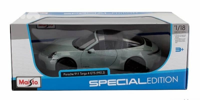 Porsche 911 (992-2) Targa 4 GTS 2025 diecast car model 1;18 6