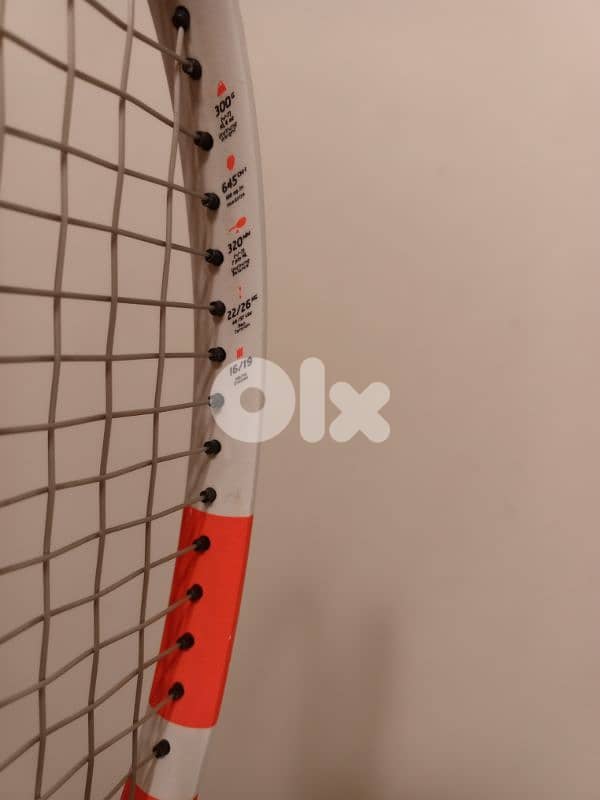 Babolat pro racket. 3