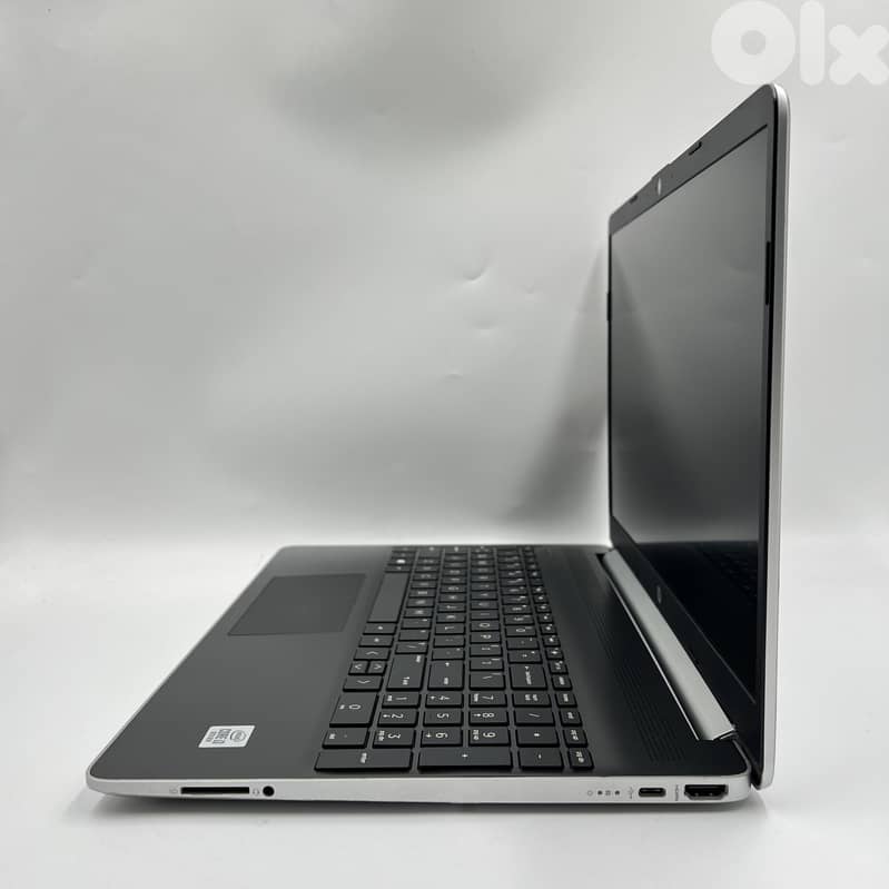 6146 Used Laptop HP 15-dy1122nr 3
