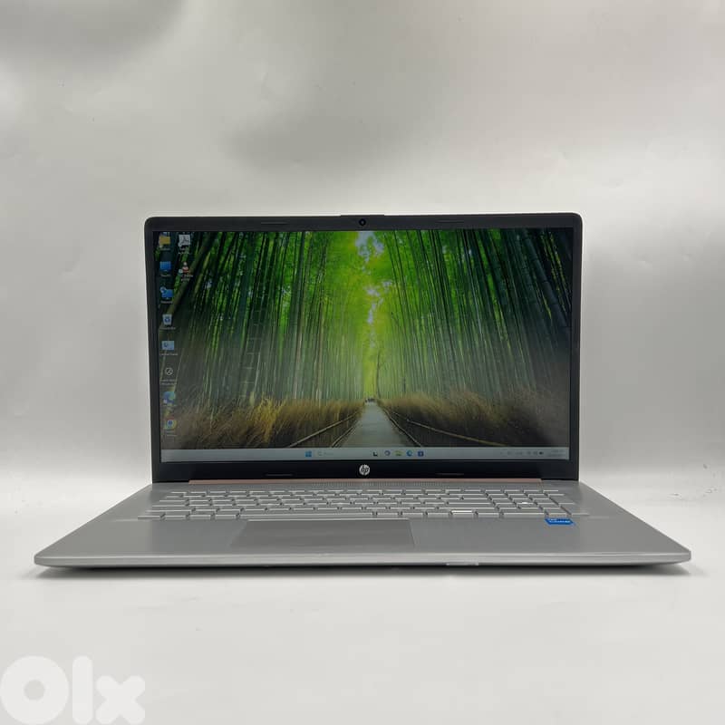 6141 Used Laptop HP 17-cn0013dx 5