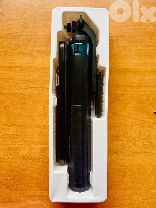 Hoco K22 One-Click Quadropod / Selfie Stick – Brand New, Unused 2