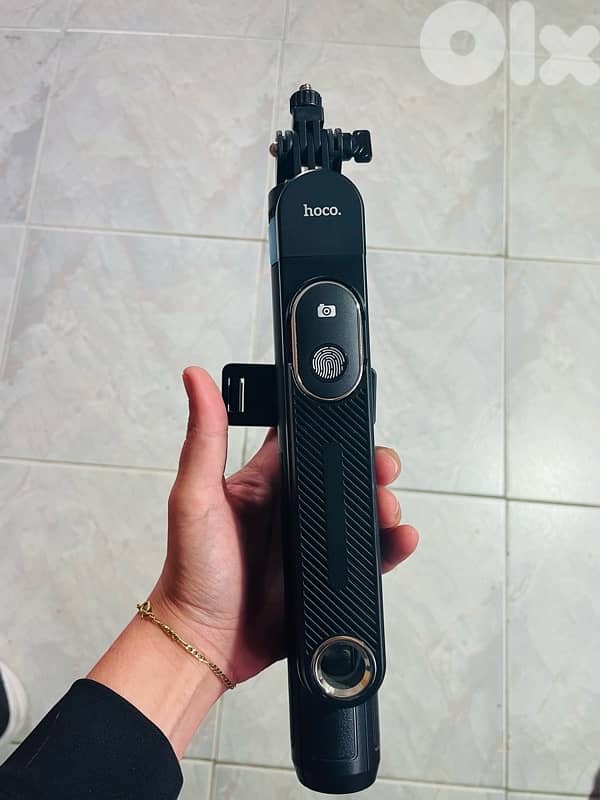 Hoco K22 One-Click Quadropod / Selfie Stick – Brand New, Unused 5