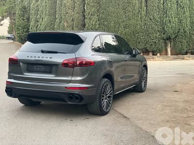 Porsche Cayenne 2016
