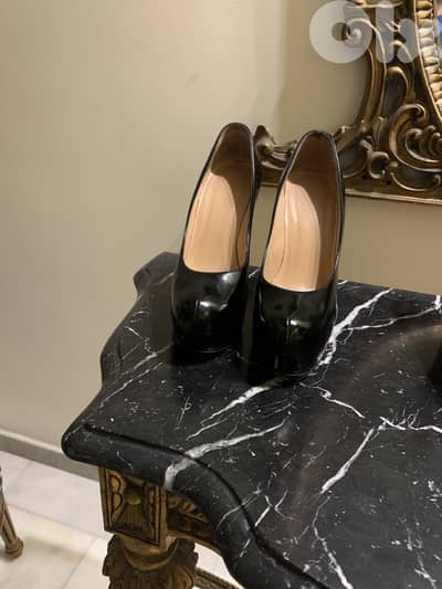Black heels for sale