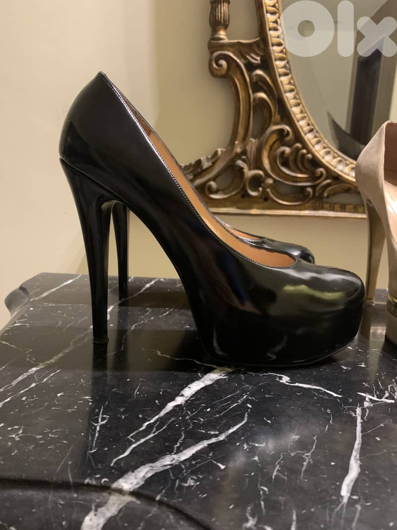 Black heels for sale 1
