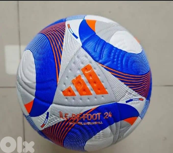 football and shoes original طابات كرة قدم 3