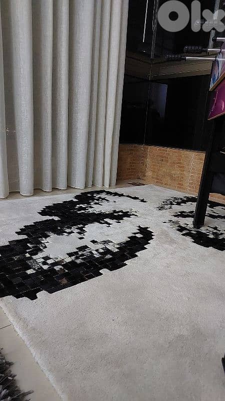 black and whit half pony from guy laroshe 0